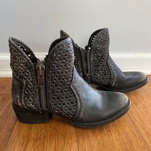 Corral Circle G Cutout Booties